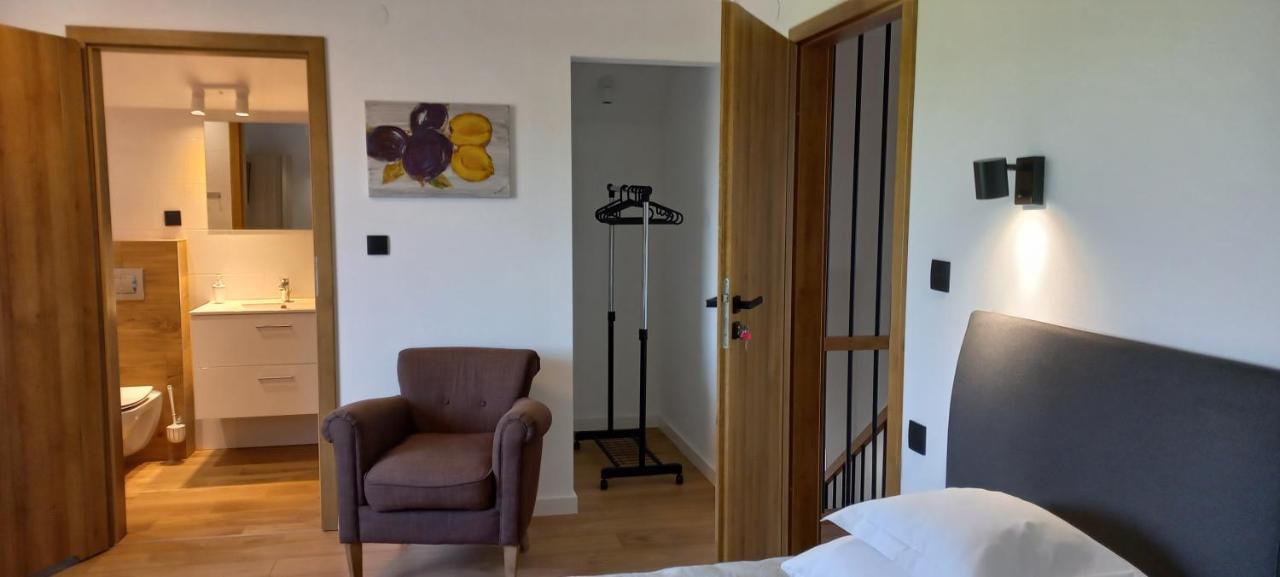 Villa Fratole Nielisz Exterior foto